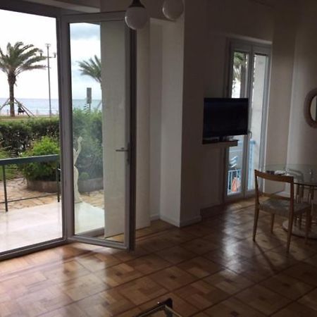 91 Promenade Des Anglais Le Stellamar Nice Exteriör bild