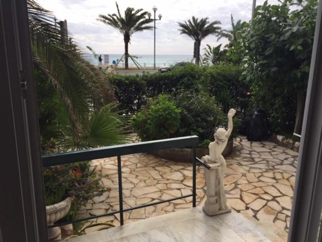 91 Promenade Des Anglais Le Stellamar Nice Exteriör bild